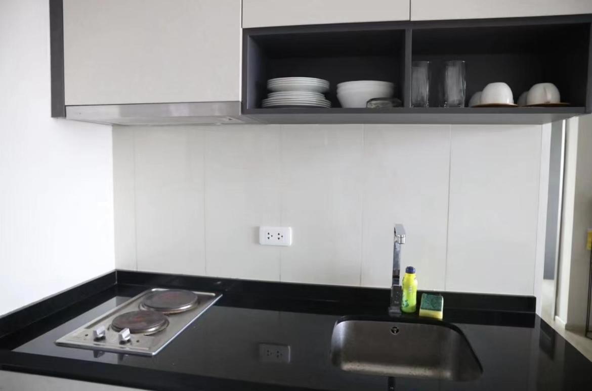 The Base Central Pattaya By Wcc Apartman Kültér fotó